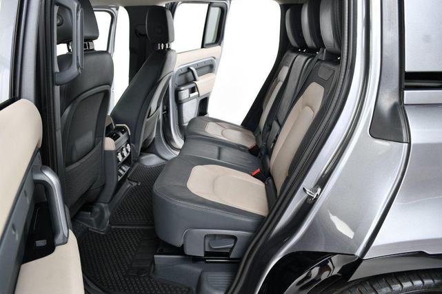 Photo of 2024 Eiger Grey Metallic Land Rover Defender