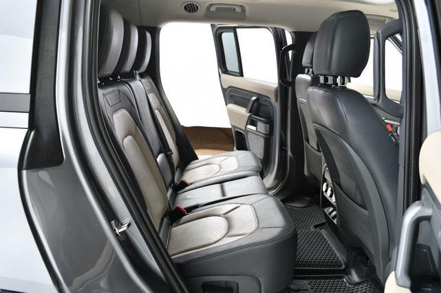 Photo of 2024 Eiger Grey Metallic Land Rover Defender