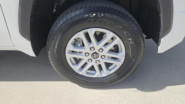 Photo of 2024 Ice Cap Toyota Tundra