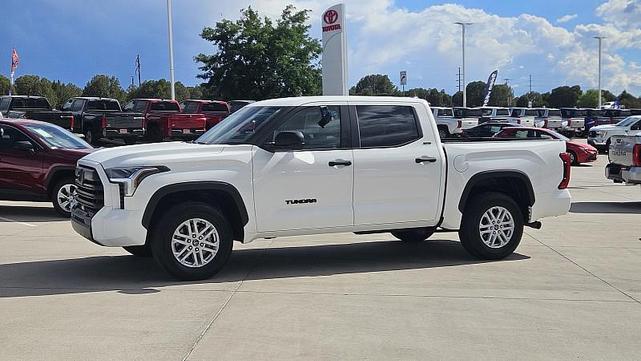 Photo of 2024 Ice Cap Toyota Tundra