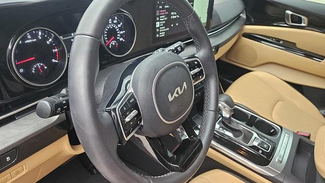 Photo of 2024 Astra Blue Kia Carnival