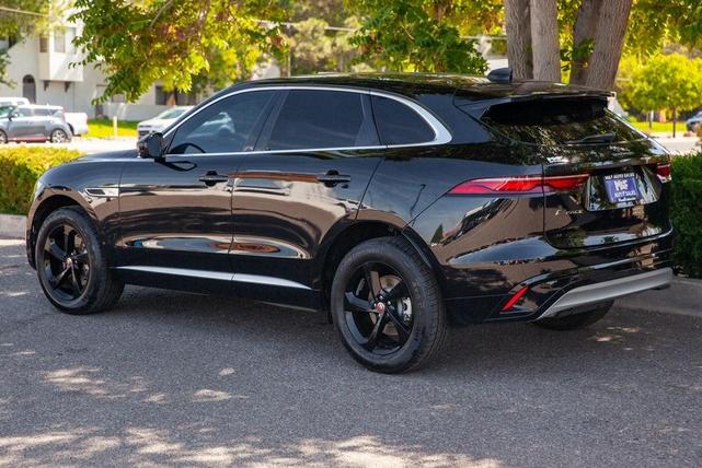 Photo of 2021 Narvik Black Jaguar F-PACE