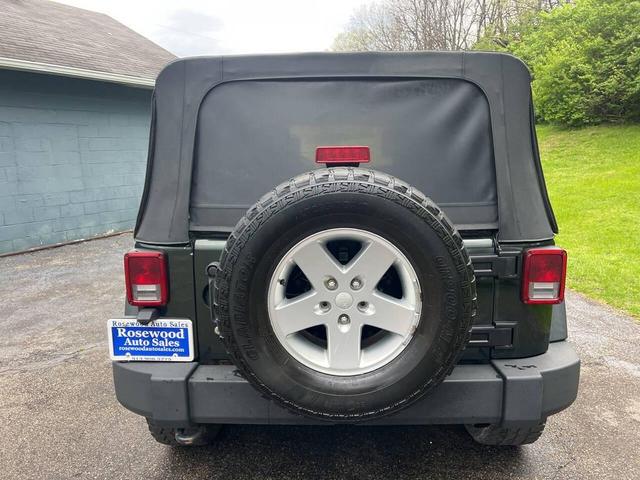Photo of 2010 Green Jeep Wrangler Unlimited