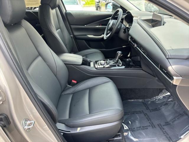 Photo of 2024 Platinum Quartz Metallic Mazda CX-30