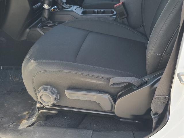 Photo of 2022 Bright White Clearcoat Jeep Gladiator