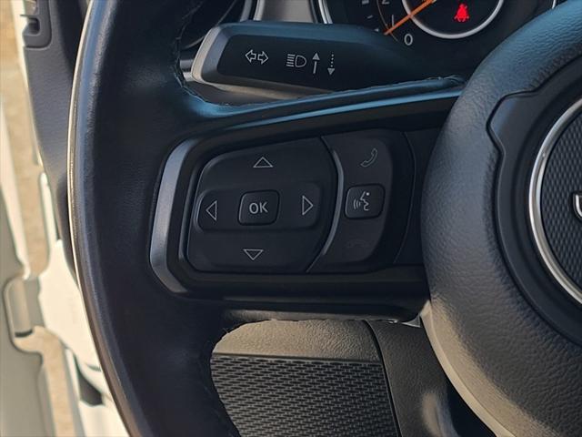 Photo of 2022 Bright White Clearcoat Jeep Gladiator