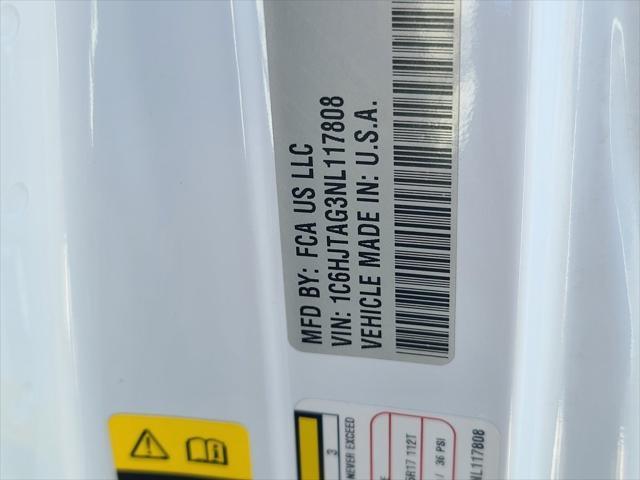 Photo of 2022 Bright White Clearcoat Jeep Gladiator