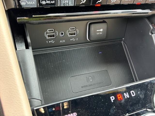 Photo of 2025 Bright White Clearcoat Jeep Grand Cherokee