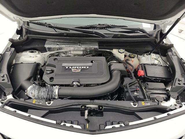 Photo of 2021 White Cadillac XT4