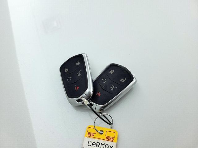 Photo of 2021 White Cadillac XT4