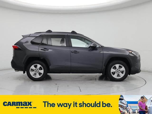 Photo of 2021 Blue Toyota RAV4
