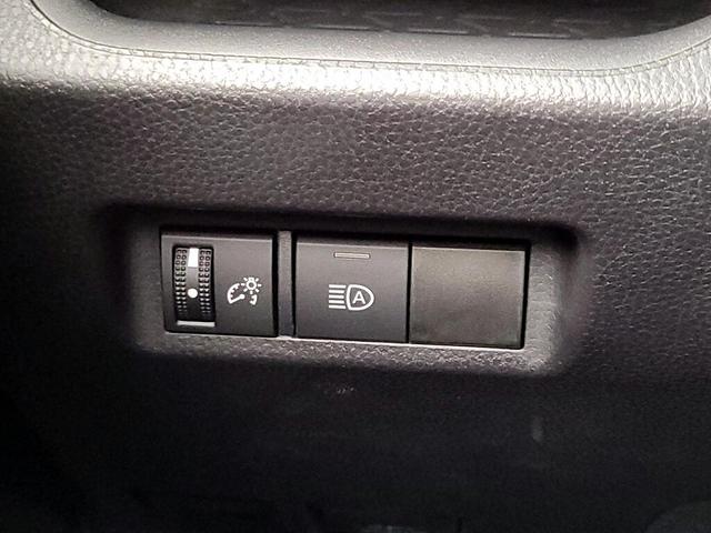 Photo of 2021 Blue Toyota RAV4
