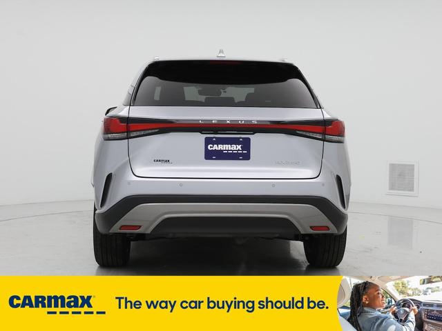 Photo of 2025 Silver Lexus RX 350