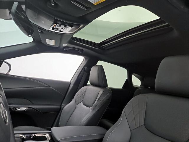 Photo of 2025 Silver Lexus RX 350