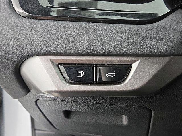 Photo of 2025 Silver Lexus RX 350