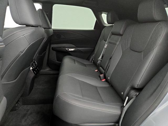 Photo of 2025 Silver Lexus RX 350