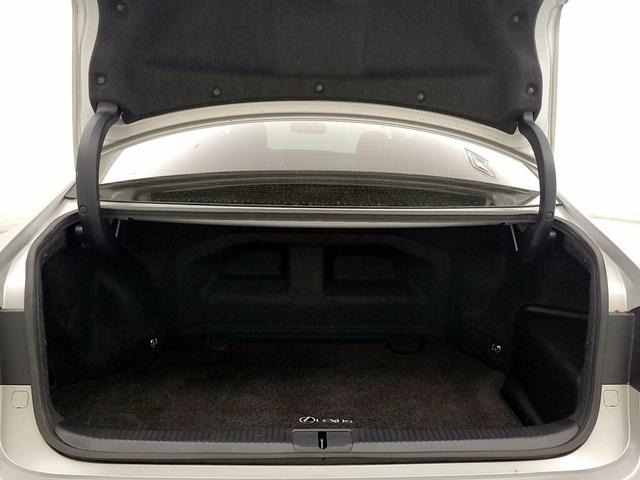Photo of 2014 Silver Lexus ES 300h