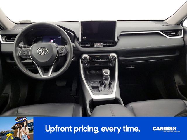 Photo of 2024 Gray Toyota RAV4