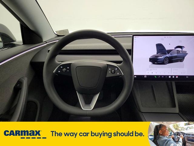 Photo of 2025 Gray Tesla Model 3