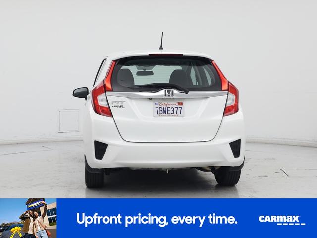Photo of 2015 White Honda Fit