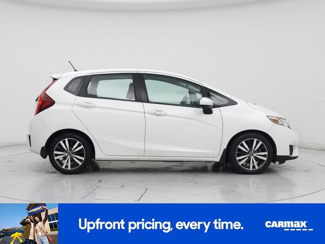 Photo of 2015 White Honda Fit