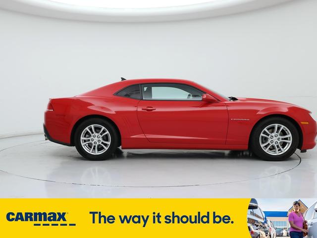 Photo of 2015 Red Chevrolet Camaro