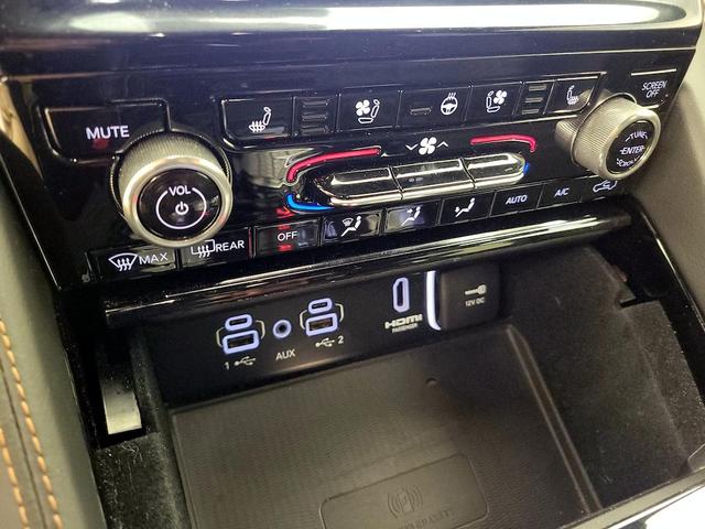 Photo of 2022 Black Jeep Grand Cherokee