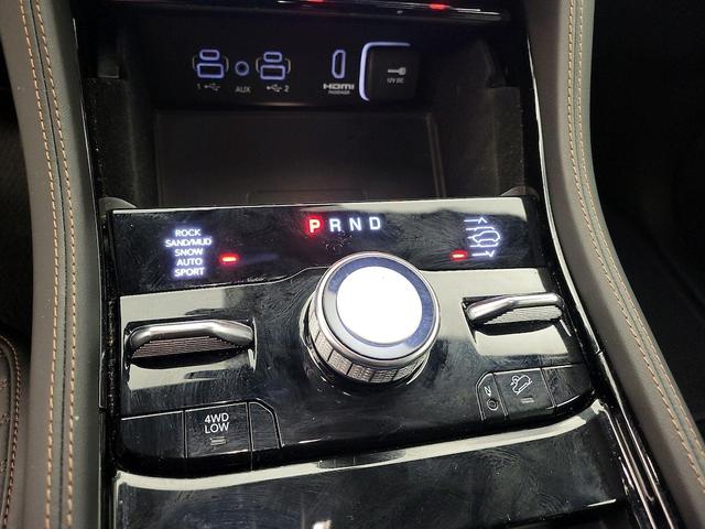 Photo of 2022 Black Jeep Grand Cherokee