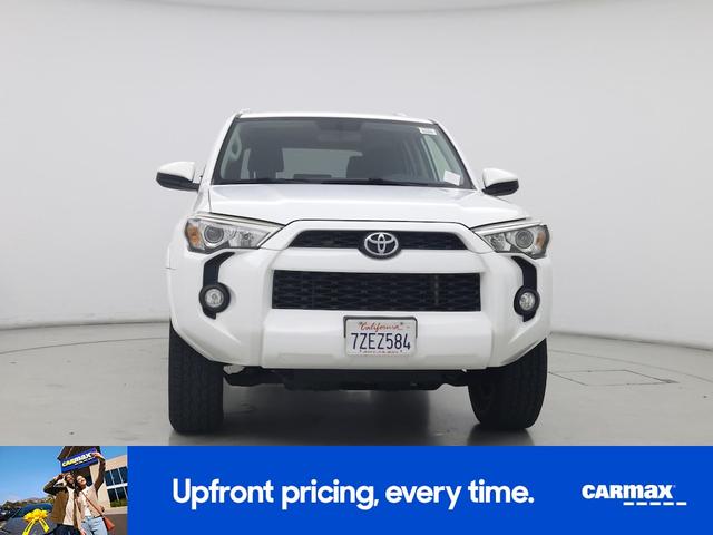 Photo of 2017 White Toyota 4Runner