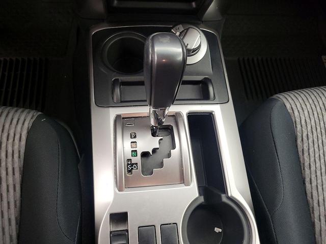 Photo of 2017 White Toyota 4Runner