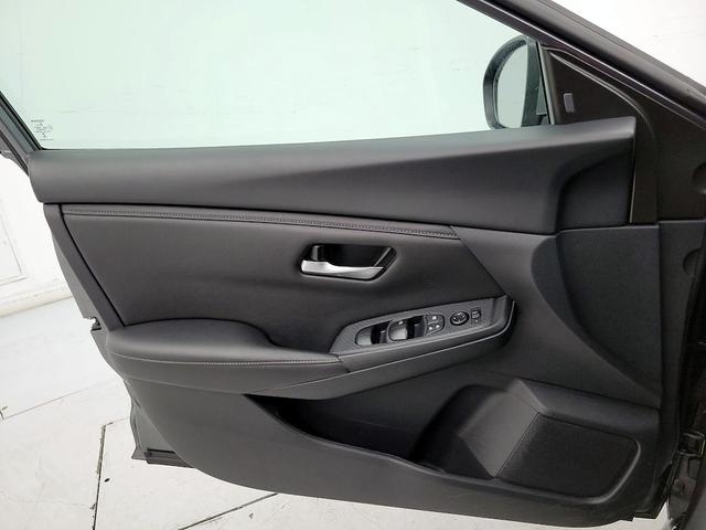 Photo of 2025 Gray Nissan Sentra