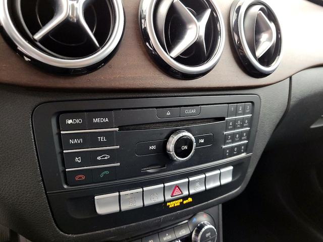 Photo of 2015 Silver Mercedes-Benz B-Class Electric Drive
