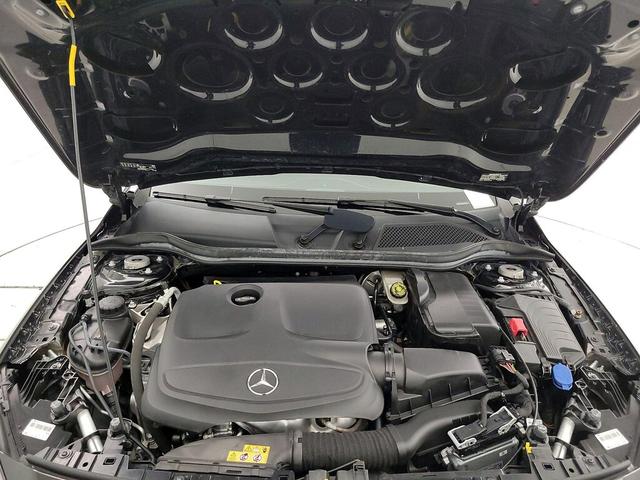 Photo of 2020 Black Mercedes-Benz GLA 250