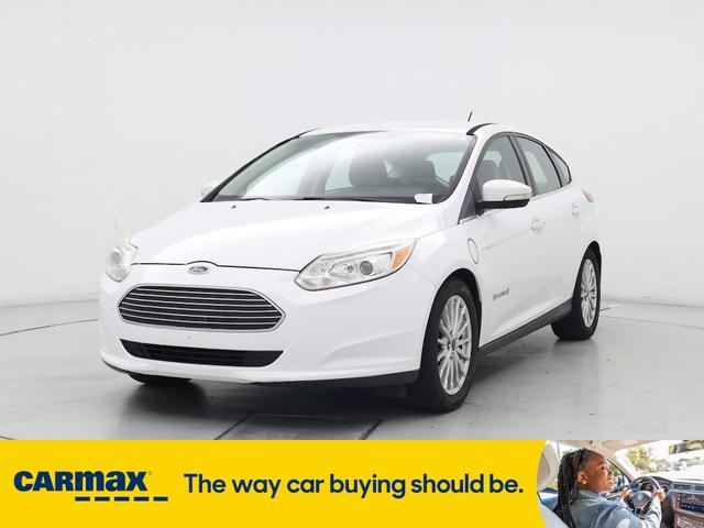 Photo of 2014 White Ford Focus Electric