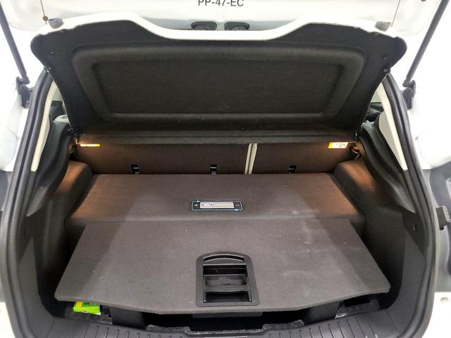 Photo of 2014 White Ford Focus Electric