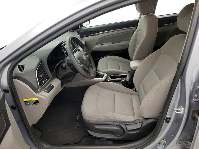 Photo of 2017 Silver Hyundai ELANTRA
