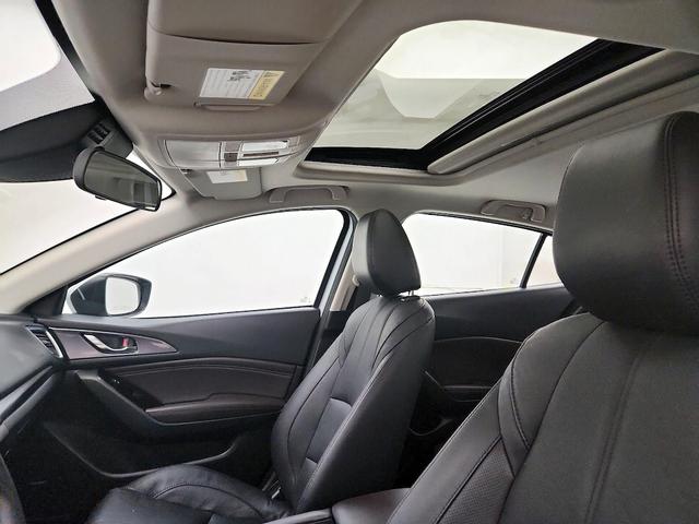 Photo of 2018 Silver Mazda Mazda3