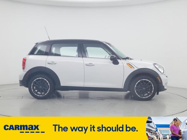 Photo of 2015 White MINI Countryman