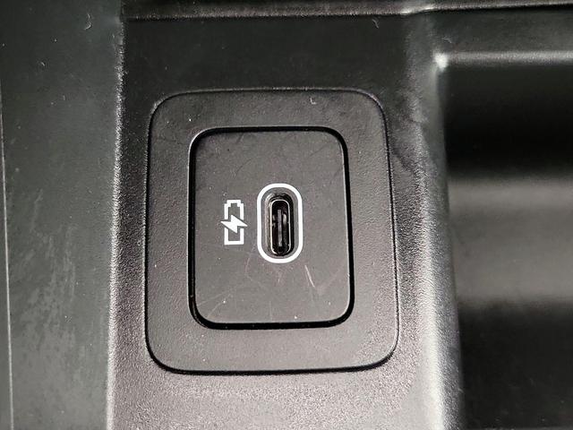Photo of 2024 Gray Land Rover Range Rover Evoque