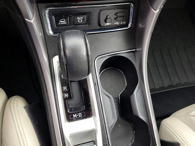 Photo of 2020 White Subaru Ascent