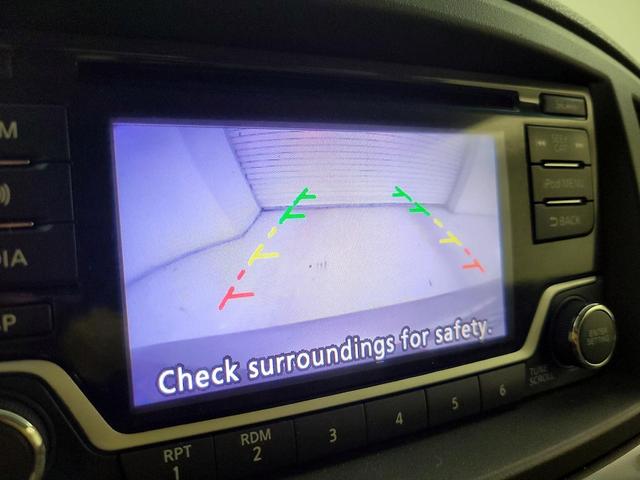 Photo of 2015 Silver Nissan Quest