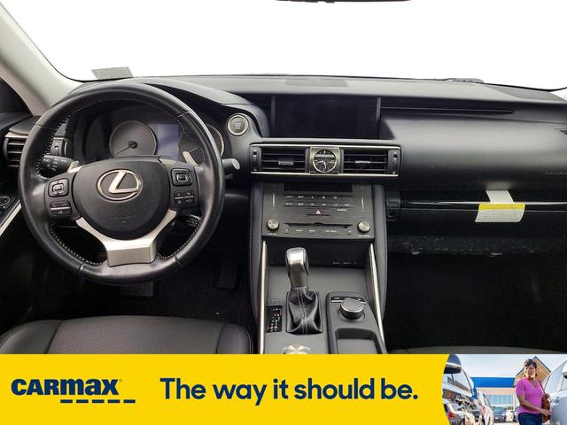 Photo of 2019 White Lexus IS 300