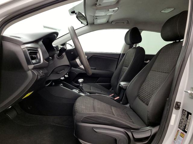 Photo of 2019 Silver Kia Rio