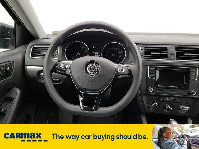 Photo of 2018 Black Volkswagen Jetta