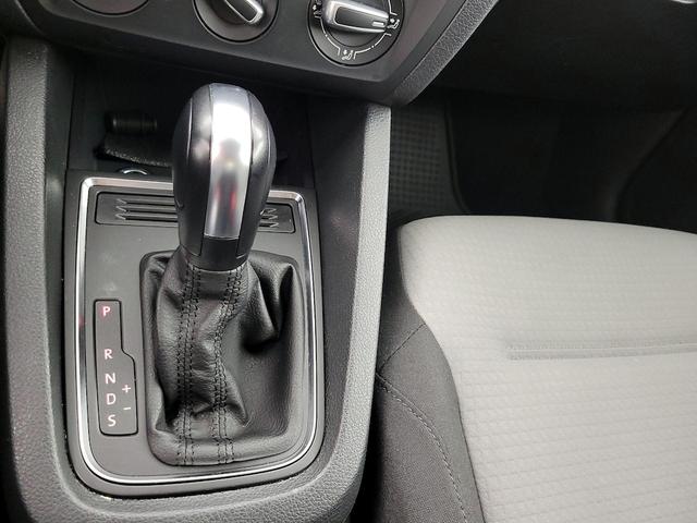 Photo of 2018 Black Volkswagen Jetta