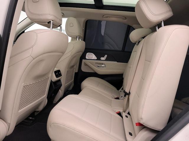 Photo of 2023 White Mercedes-Benz GLE 350