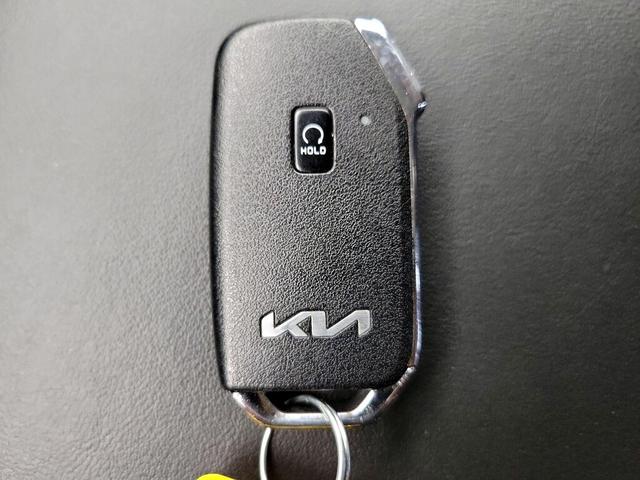 Photo of 2023 Blue Kia Sorento Hybrid