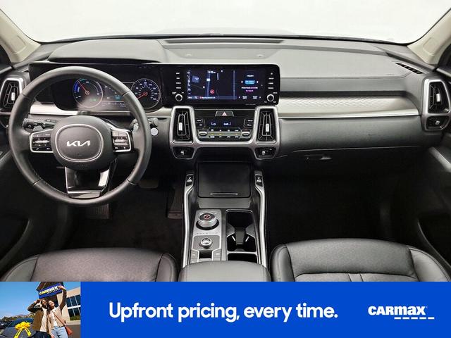 Photo of 2023 Blue Kia Sorento Hybrid
