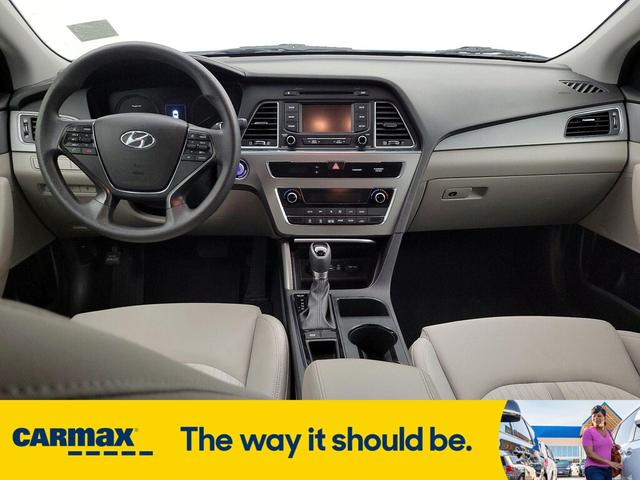 2016 Hyundai Sonata Hybrid