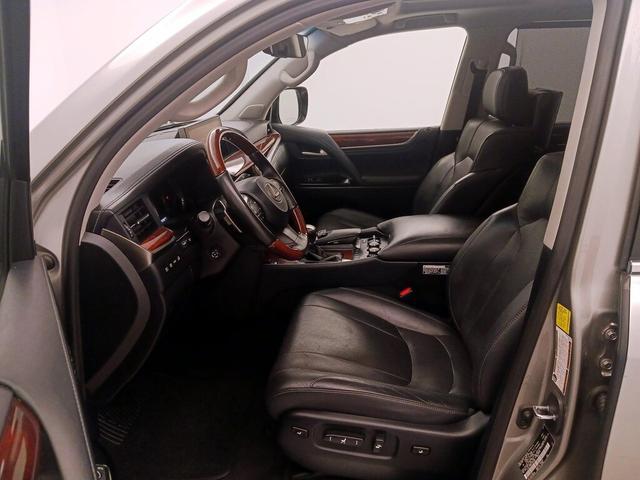 Photo of 2019 Gray Lexus LX 570
